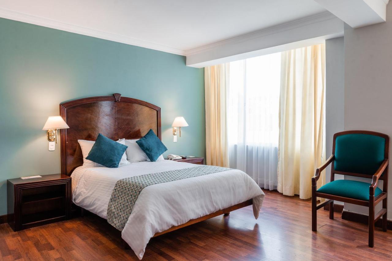 Hotel Libertador Loja Luaran gambar