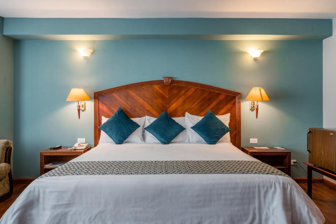 Hotel Libertador Loja Luaran gambar