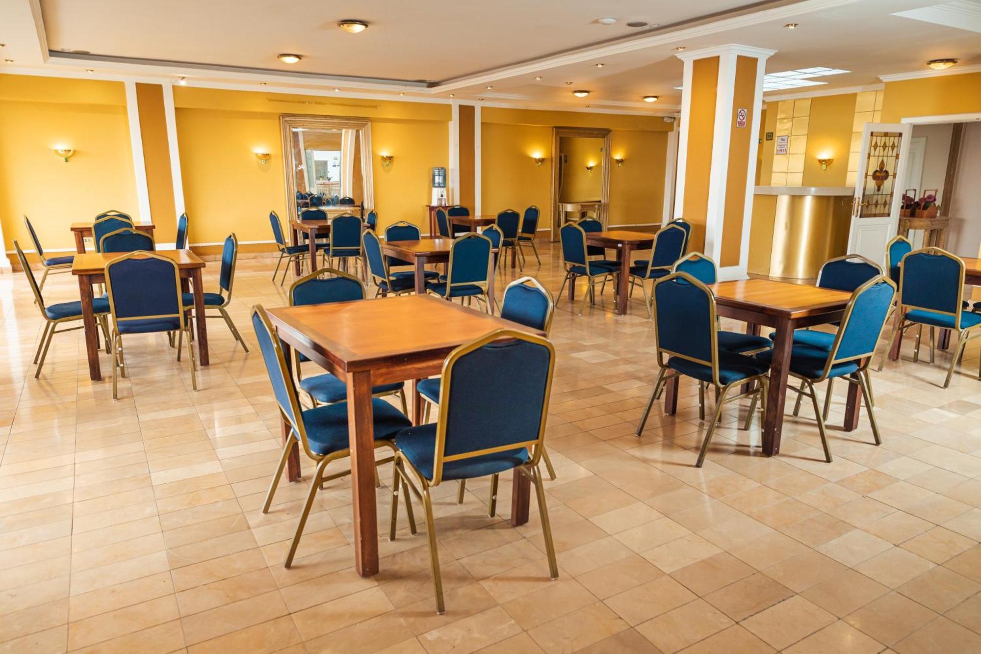 Hotel Libertador Loja Luaran gambar